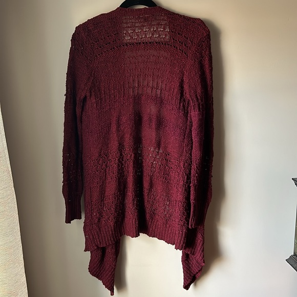 Lightweight maroon AE cardigan - Picture 4 of 4